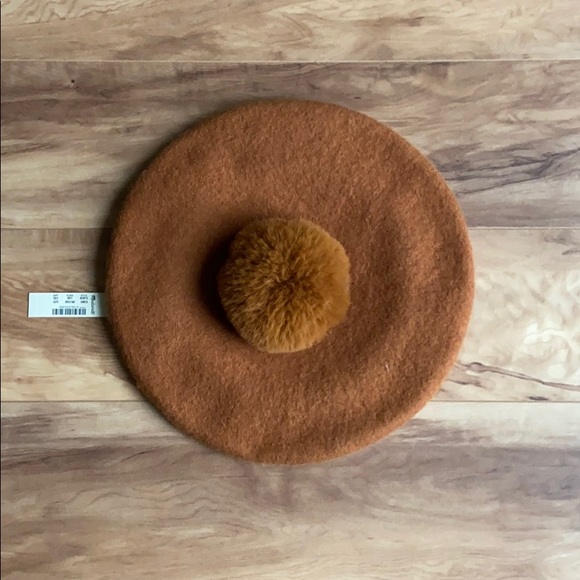 Madewell pom pom beret - Picture 4 of 8